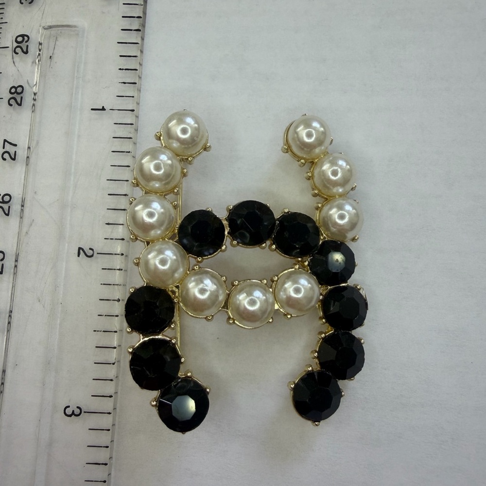 Beautiful Brooch 💎 - Picture 6 of 8
